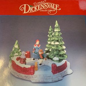 LEMAX Vintage Porcelain Skating Pond 1991